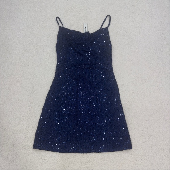 NWT Aqua Bloomingdale’s Mini Sequin Navy Blue Cowl Neck Size Medium - Picture 1 of 10